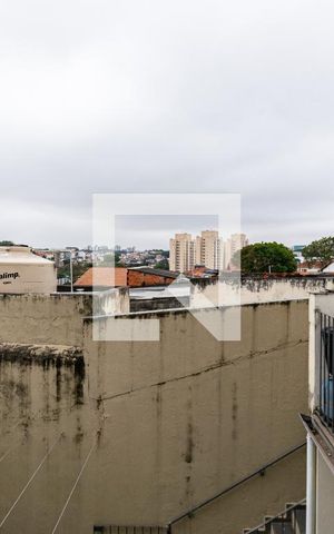 Casa à venda com 300m², 5 quartos e 3 vagas Casa à venda com 300m², 5 quartos e 3 vagasvista
