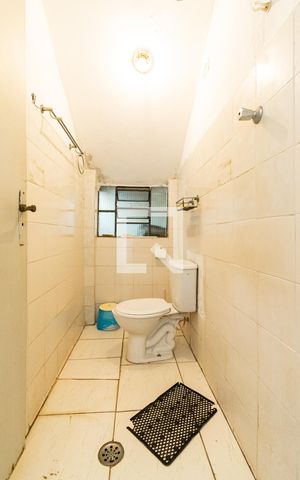 Casa à venda com 300m², 5 quartos e 3 vagas Casa à venda com 300m², 5 quartos e 3 vagasedícula