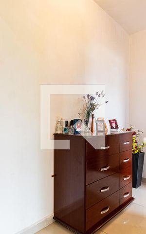 Casa à venda com 300m², 5 quartos e 3 vagas Casa à venda com 300m², 5 quartos e 3 vagasCorredor