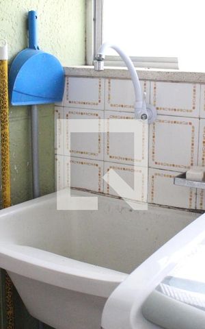 Apartamento para alugar com 67m², 3 quartos e 1 vagaÁrea de Serviço