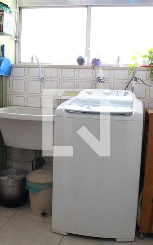 Apartamento para alugar com 67m², 3 quartos e 1 vagaÁrea de Serviço