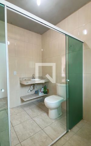 Casa à venda com 300m², 4 quartos e 2 vagasBanheiro