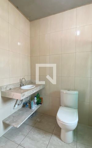 Casa à venda com 300m², 4 quartos e 2 vagasBanheiro