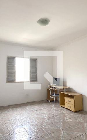 Casa à venda com 300m², 4 quartos e 2 vagasQuarto 1