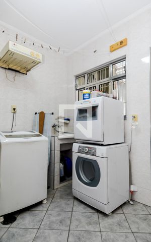 Casa à venda com 209m², 3 quartos e 3 vagasÁrea de Serviço