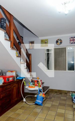 Casa à venda com 209m², 3 quartos e 3 vagasSala