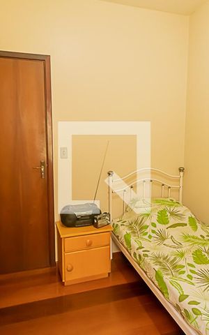 Casa à venda com 178m², 3 quartos e 2 vagasQuarto 2