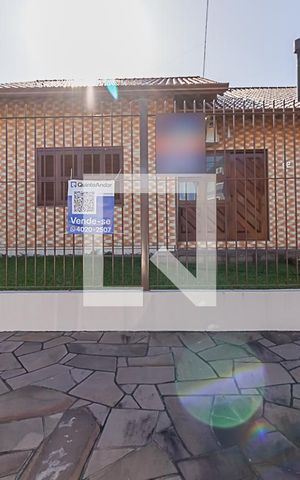 Casa à venda com 178m², 3 quartos e 2 vagasFachada