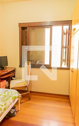 Casa à venda com 178m², 3 quartos e 2 vagasQuarto 2