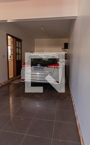 Casa à venda com 178m², 3 quartos e 2 vagasGaragem