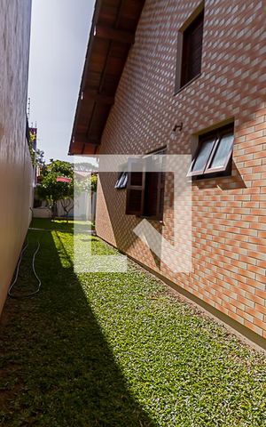 Casa à venda com 178m², 3 quartos e 2 vagasÁrea Externa