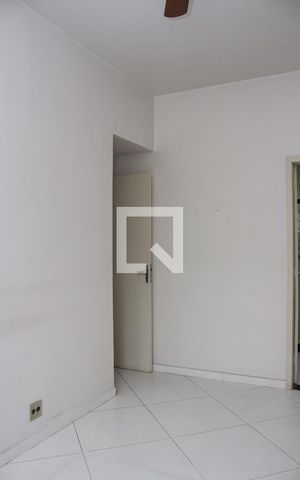 Apartamento para alugar com 80m², 3 quartos e 1 vagaSuíte