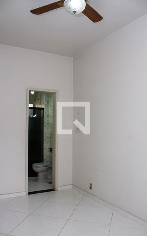 Apartamento para alugar com 80m², 3 quartos e 1 vagaSuíte