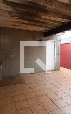 Casa à venda com 65m², 2 quartos e 1 vagaÁrea de Serviço
