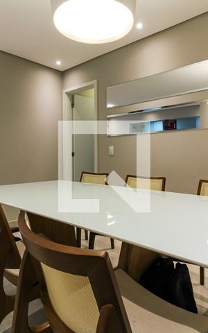 Apartamento à venda com 77m², 2 quartos e 2 vagas Apartamento à venda com 77m², 2 quartos e 2 vagasSala de Jantar