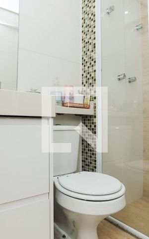 Apartamento à venda com 65m², 2 quartos e 1 vagaBanheiro Social