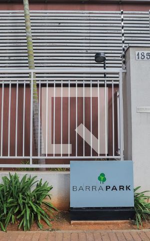 Apartamento à venda com 65m², 2 quartos e 1 vagaFachada