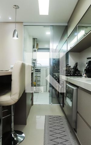 Apartamento à venda com 65m², 2 quartos e 1 vagaCozinha