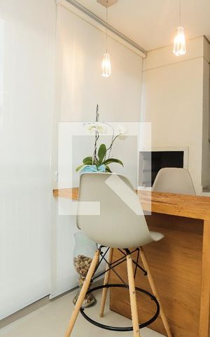 Apartamento à venda com 65m², 2 quartos e 1 vagaSala