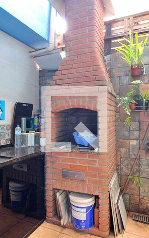 Casa à venda com 126m², 3 quartos e 2 vagasÁrea de Serviço / Churrasqueira