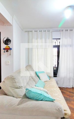 Casa à venda com 126m², 3 quartos e 2 vagasSala