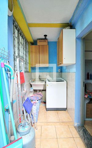 Casa à venda com 126m², 3 quartos e 2 vagasÁrea de Serviço