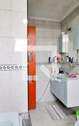 Casa à venda com 126m², 3 quartos e 2 vagasBanheiro da Suíte
