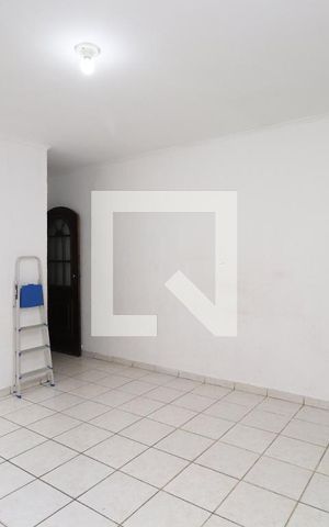 Casa para alugar com 70m², 1 quarto e 1 vagaSala