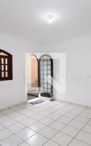 Casa para alugar com 70m², 1 quarto e 1 vagaSala