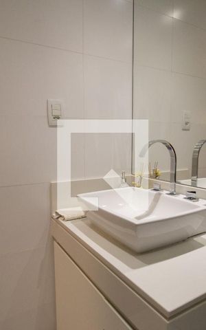 Apartamento para alugar com 93m², 3 quartos e 2 vagas Apartamento para alugar com 93m², 3 quartos e 2 vagasBanheiro da Suíte