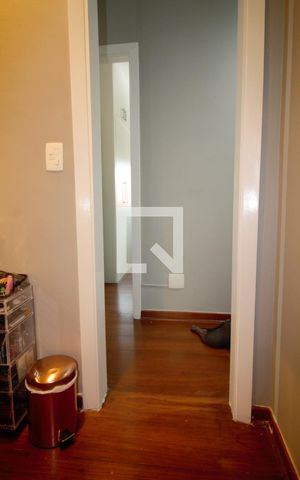Casa para alugar com 501m², 5 quartos e 5 vagas Casa para alugar com 501m², 5 quartos e 5 vagasHall Banheiro Corredor