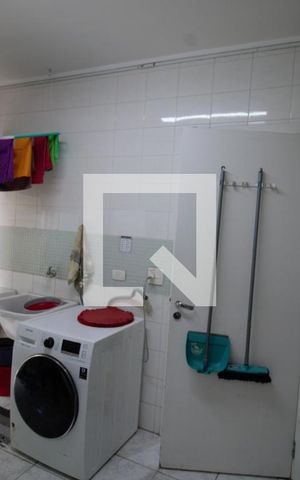 Casa para alugar com 501m², 5 quartos e 5 vagas Casa para alugar com 501m², 5 quartos e 5 vagasÁrea de Serviço