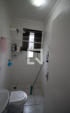Casa para alugar com 501m², 5 quartos e 5 vagas Casa para alugar com 501m², 5 quartos e 5 vagasBanheiro de Serviço