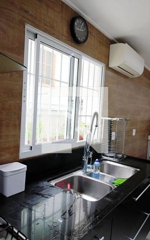 Casa para alugar com 501m², 5 quartos e 5 vagas Casa para alugar com 501m², 5 quartos e 5 vagasCozinha