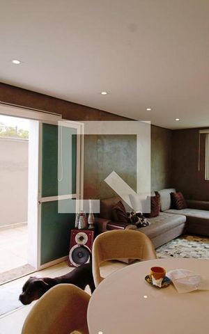 Casa para alugar com 501m², 5 quartos e 5 vagas Casa para alugar com 501m², 5 quartos e 5 vagasSala 2