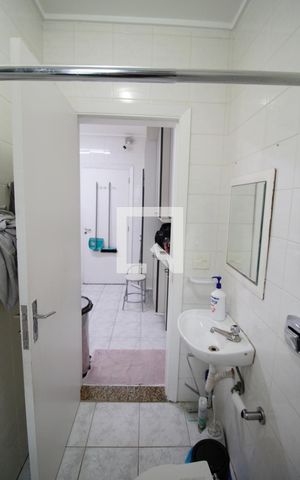 Casa para alugar com 501m², 5 quartos e 5 vagas Casa para alugar com 501m², 5 quartos e 5 vagasBanheiro de Serviço
