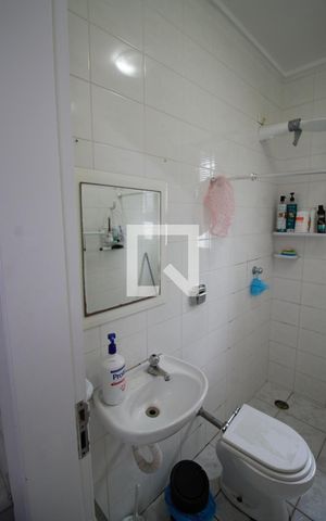 Casa para alugar com 501m², 5 quartos e 5 vagas Casa para alugar com 501m², 5 quartos e 5 vagasBanheiro de Serviço