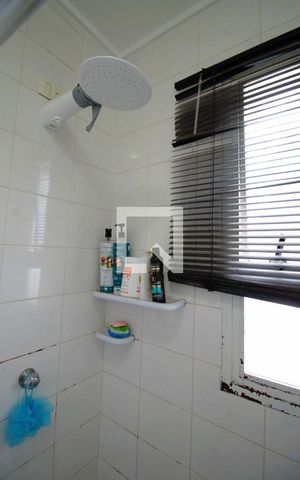 Casa para alugar com 501m², 5 quartos e 5 vagas Casa para alugar com 501m², 5 quartos e 5 vagasBanheiro de Serviço