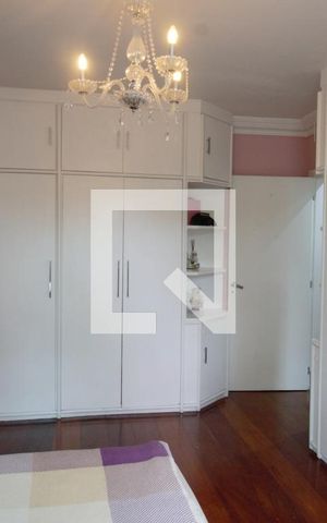 Casa para alugar com 501m², 5 quartos e 5 vagas Casa para alugar com 501m², 5 quartos e 5 vagasQuarto 3