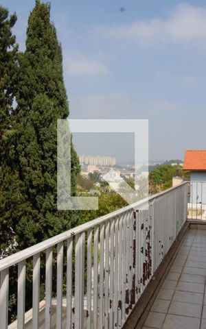 Casa para alugar com 501m², 5 quartos e 5 vagas Casa para alugar com 501m², 5 quartos e 5 vagasVaranda Suíte 1 e 2