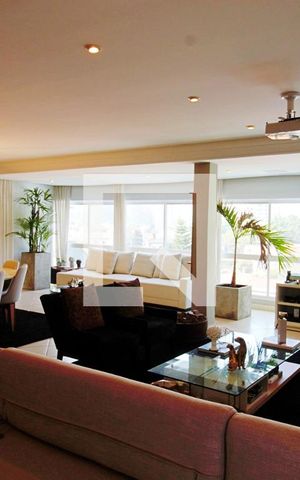 Casa para alugar com 501m², 5 quartos e 5 vagas Casa para alugar com 501m², 5 quartos e 5 vagasSala 1