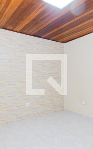 Casa para alugar com 70m², 2 quartos e sem vagaSala