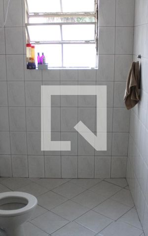 Casa à venda com 320m², 3 quartos e 4 vagasBANHEIRO