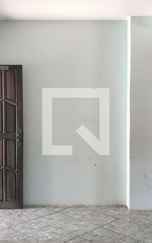 Casa para alugar com 70m², 2 quartos e sem vaga Casa para alugar com 70m², 2 quartos e sem vagaSala
