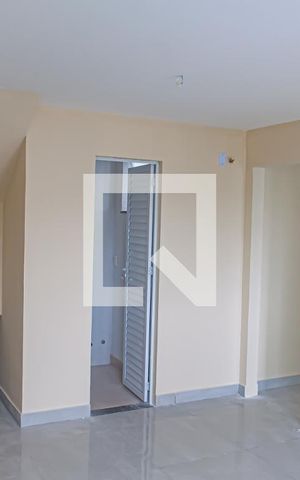 Casa à venda com 65m², 2 quartos e 1 vaga Casa à venda com 65m², 2 quartos e 1 vagasala
