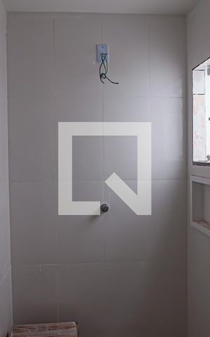 Casa à venda com 65m², 2 quartos e 1 vaga Casa à venda com 65m², 2 quartos e 1 vagabanheiro