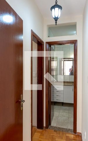Apartamento à venda com 81m², 2 quartos e 1 vagaCorredor