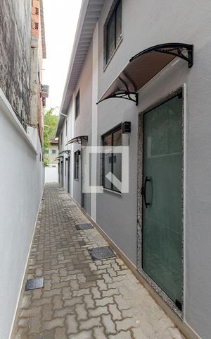 Apartamento para alugar com 45m², 2 quartos e sem vaga Apartamento para alugar com 45m², 2 quartos e sem vagaEntrada