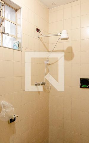 Casa à venda com 143m², 4 quartos e 2 vagas Casa à venda com 143m², 4 quartos e 2 vagasBanheiro da Suíte 2