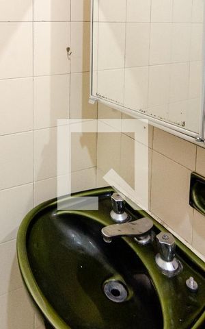 Casa à venda com 143m², 4 quartos e 2 vagas Casa à venda com 143m², 4 quartos e 2 vagasBanheiro da Suíte 2